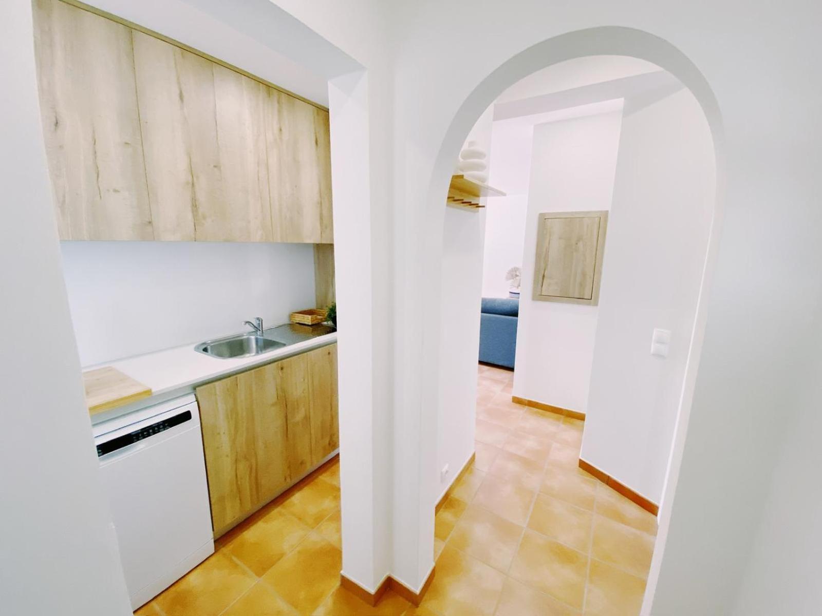 Beach Apartment Gabriela With Pool Поршеш Экстерьер фото